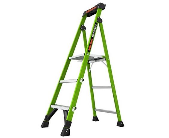 LITTLE GIANT&#174; MIGHTYLITE™ STEPLADDER