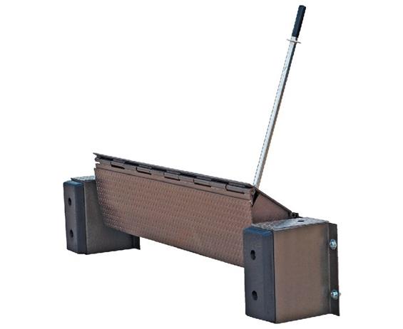 THE EDGE-O-DOCK LEVELER